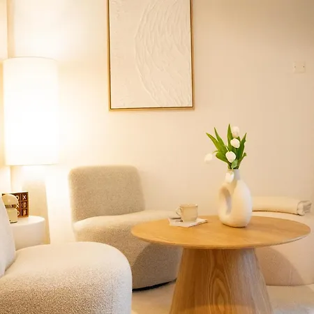 Апартаменты Serenite - T2 Centre Avec Terrasse Et Parking Лурд