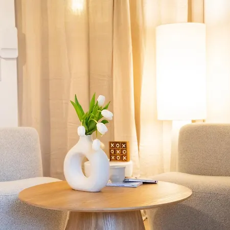 Serenite - T2 Centre Avec Terrasse Et Parking Лурд